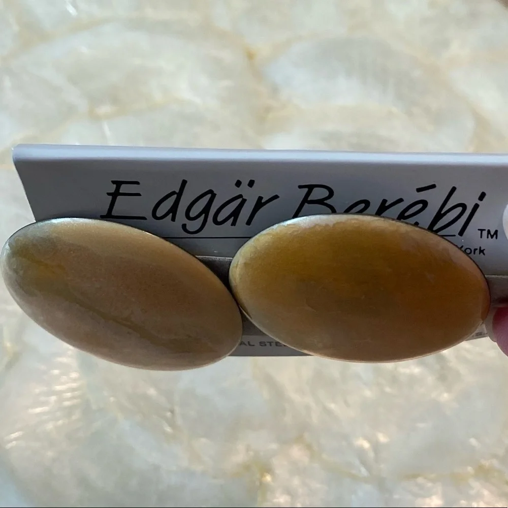 🆕 Beautiful Vintage Enamel Edgar Berebi Earrings Never Worn on Original Card